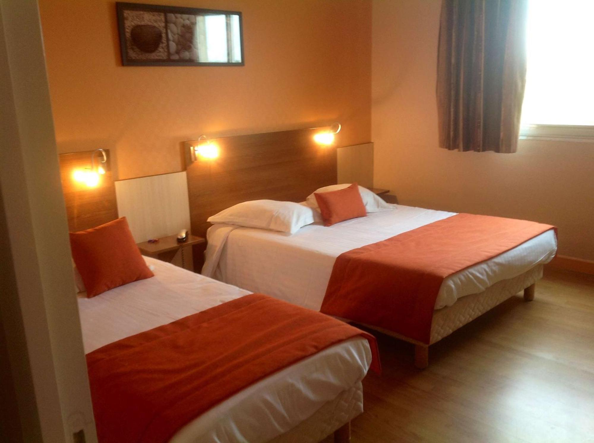 Brit Hotel Magdalena Варен-Возель Экстерьер фото